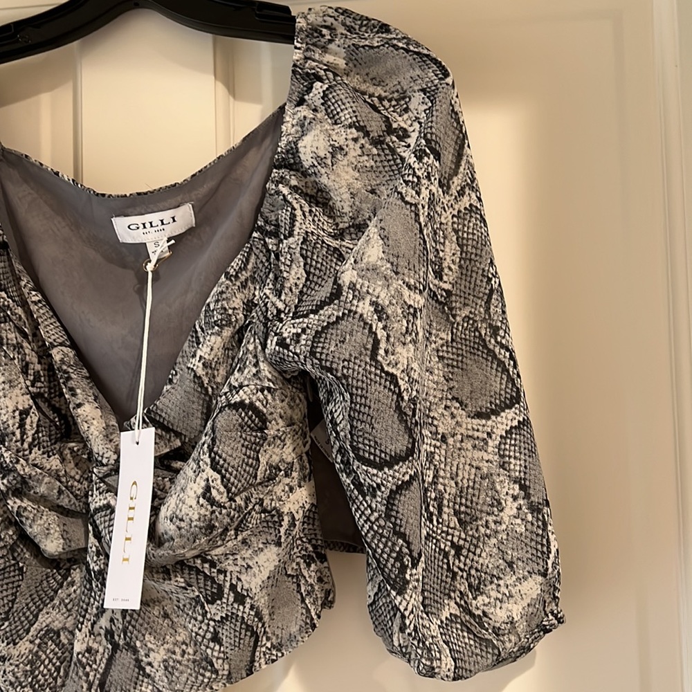 Python top from Gilli NWT 🌟 - Picture 4 of 5
